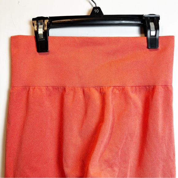 Women’s Leggings Heavyweight Ribbed Textured Peach - Sz. M - Picture 4 of 5